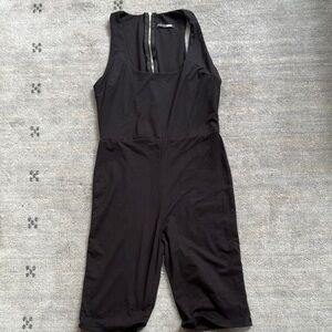 Fashion Nova Black Sleeveless Jumpsuit - Small